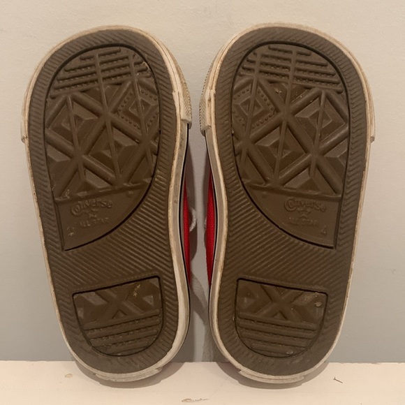 Converse red and white high top shoes size 4. - Picture 3 of 7